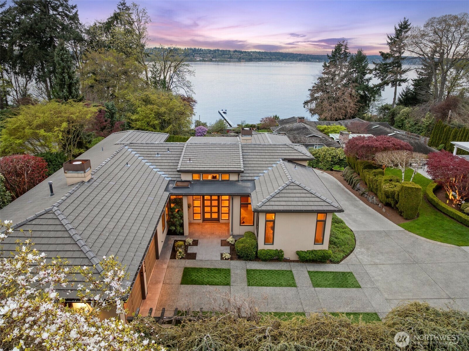 1054  Waverly Way  Kirkland WA 98033 photo