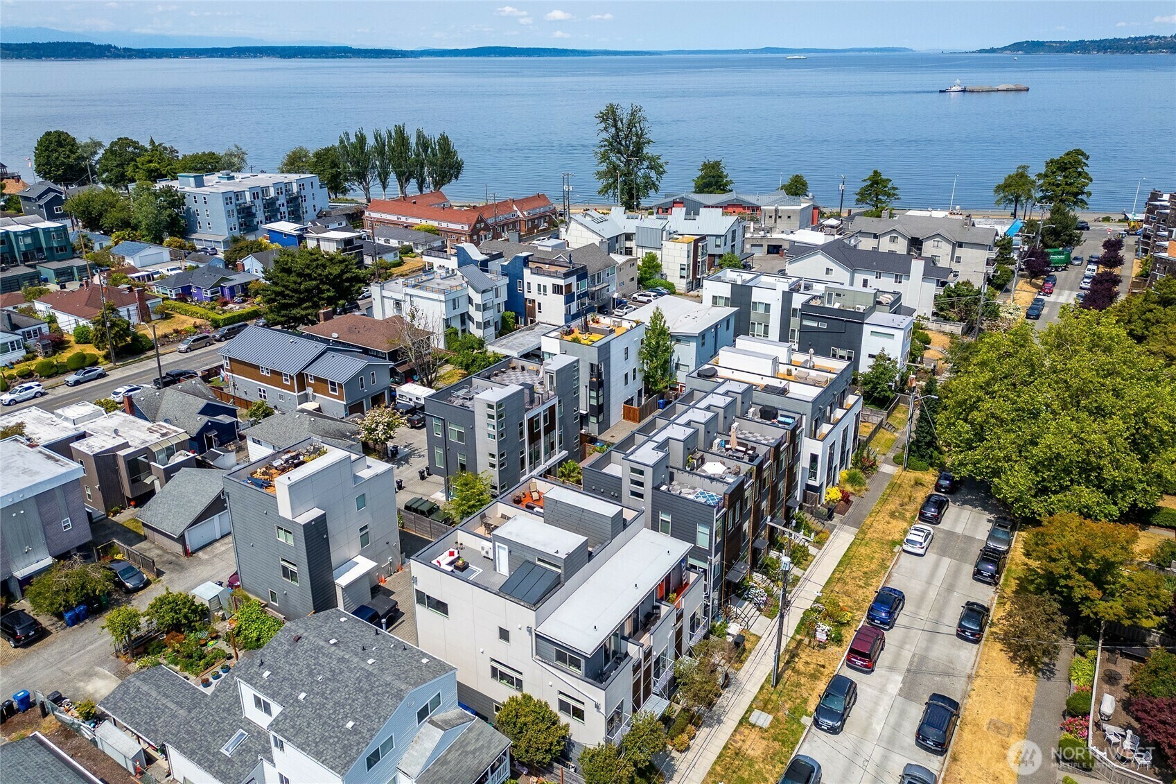 Property Photo:  3027  62 Avenue SW  WA 98116 