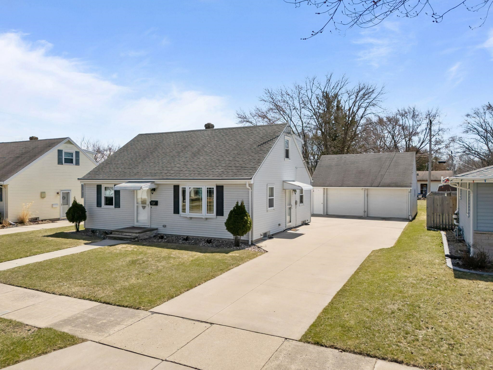 Property Photo:  727 E Coolidge Avenue  WI 54915 