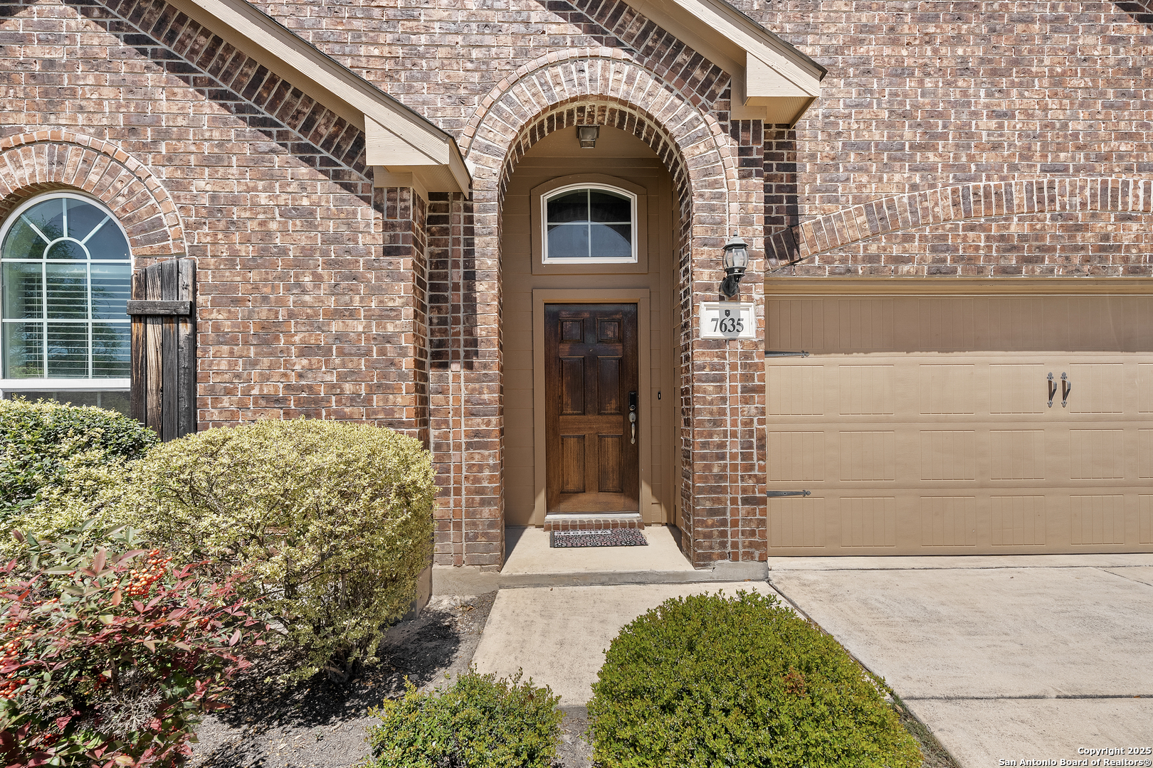 Property Photo: 7635 Mission Summit TX 78015
