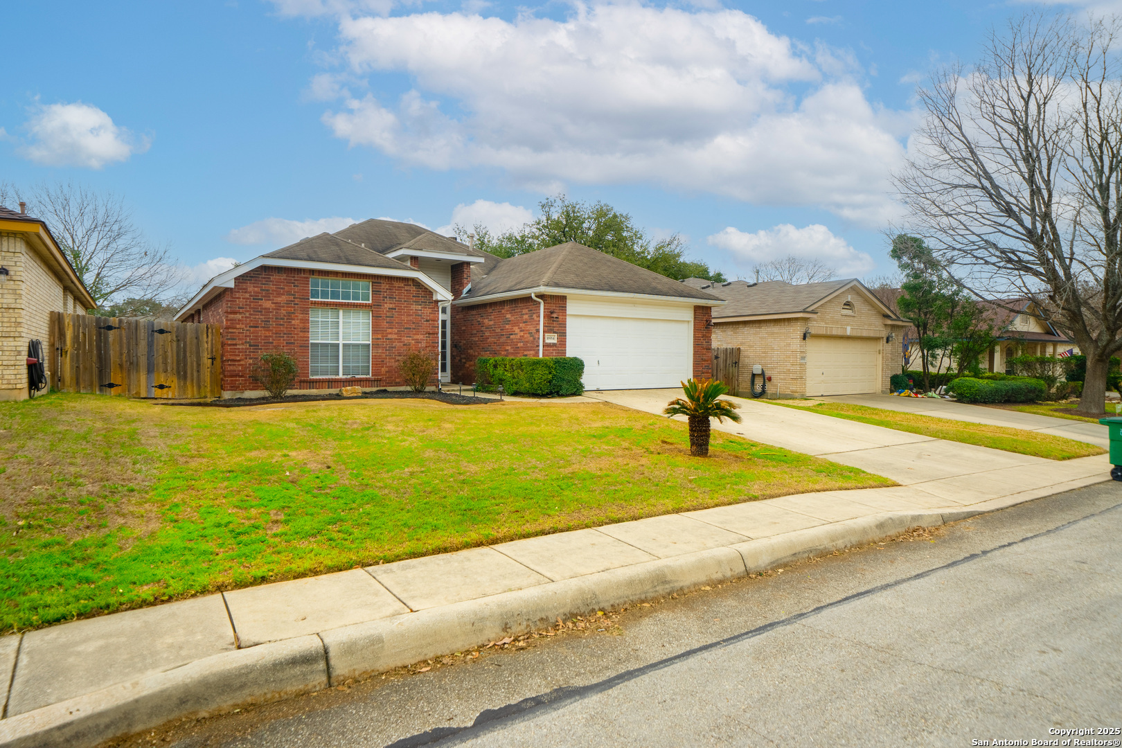 Property Photo: 16914 Redhorse Pass TX 78247