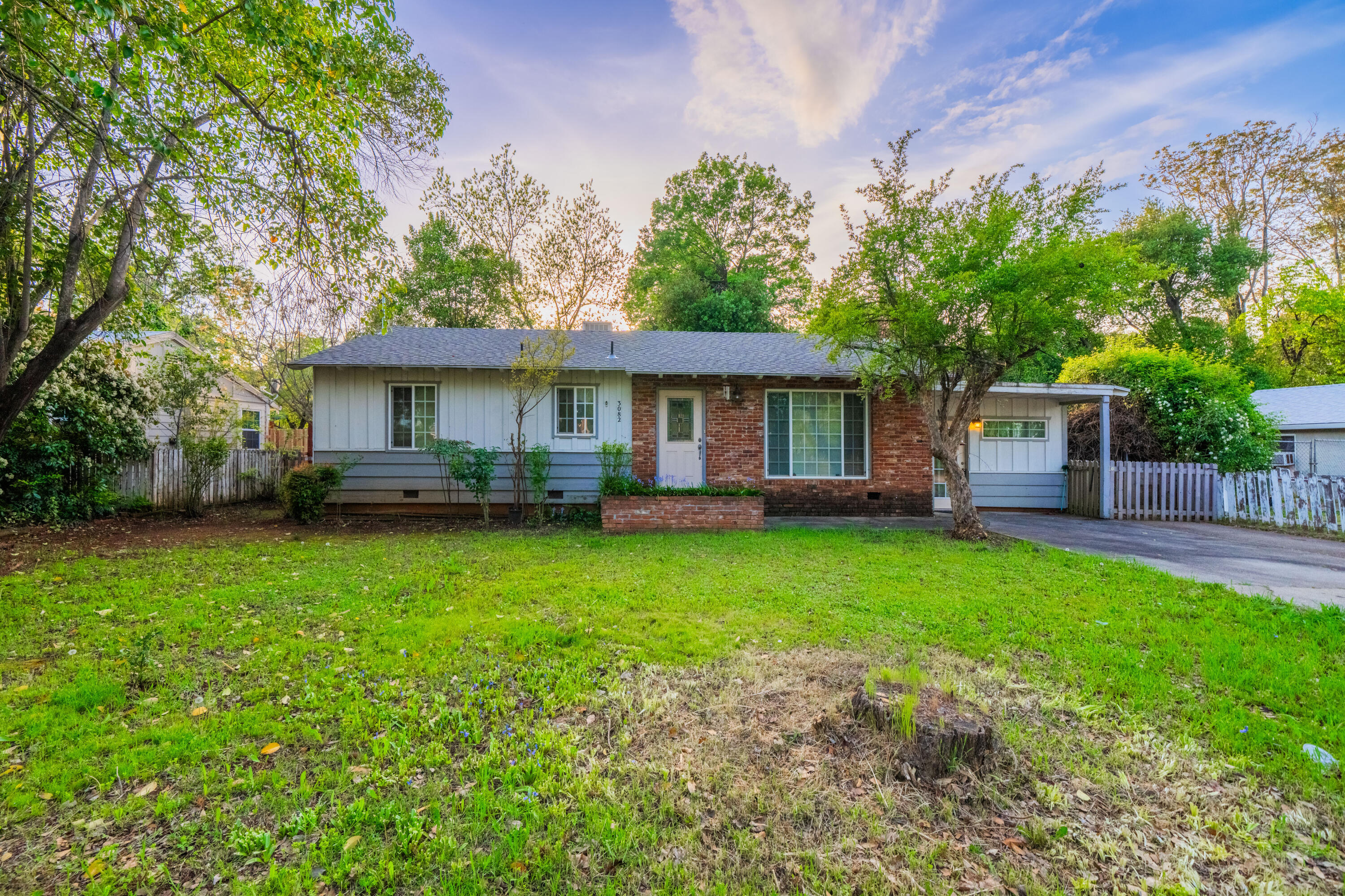 Property Photo: 3082 Lawrence Road CA 96002