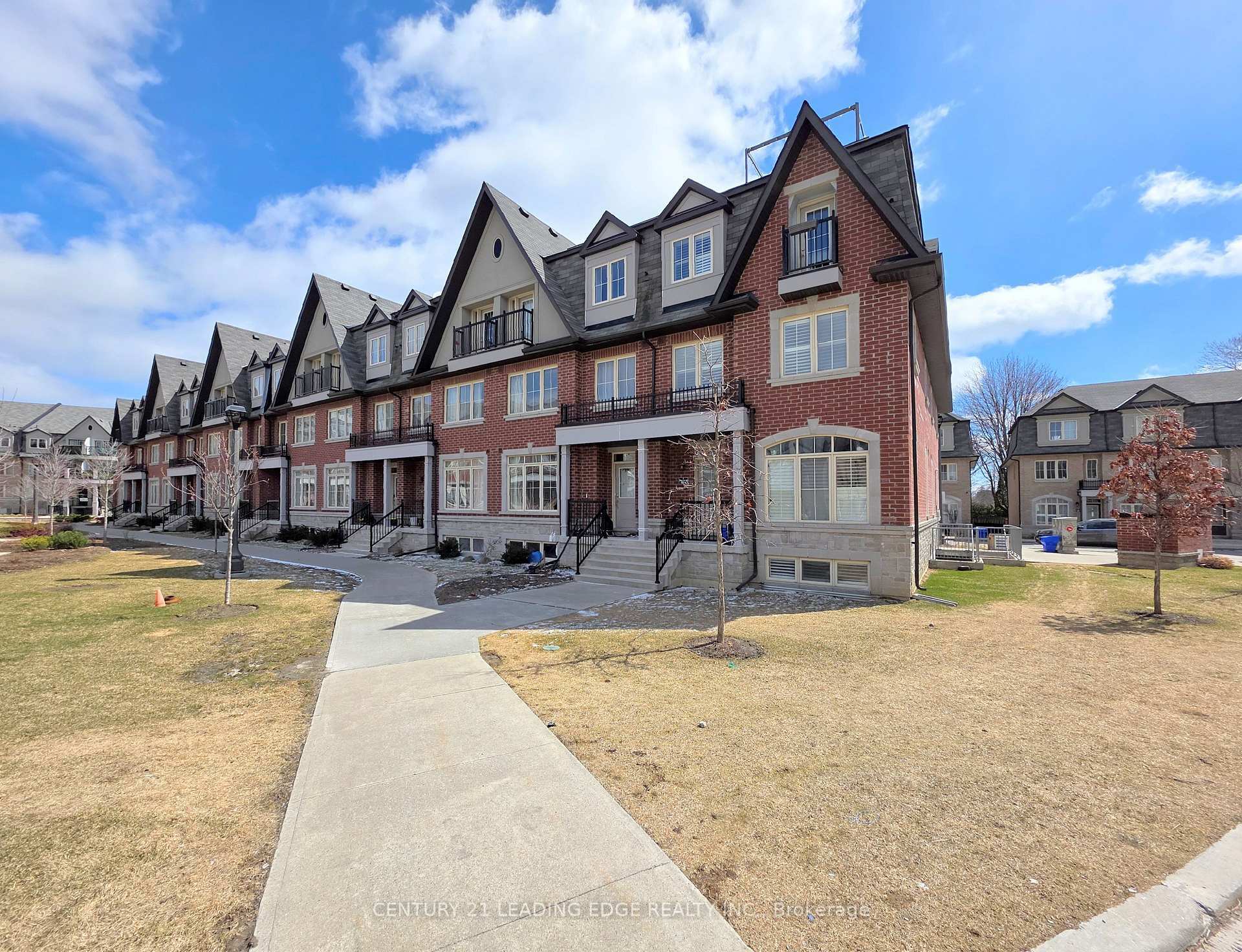 8 Eaton Park Lane 20  Toronto ON M1W 0A5 photo