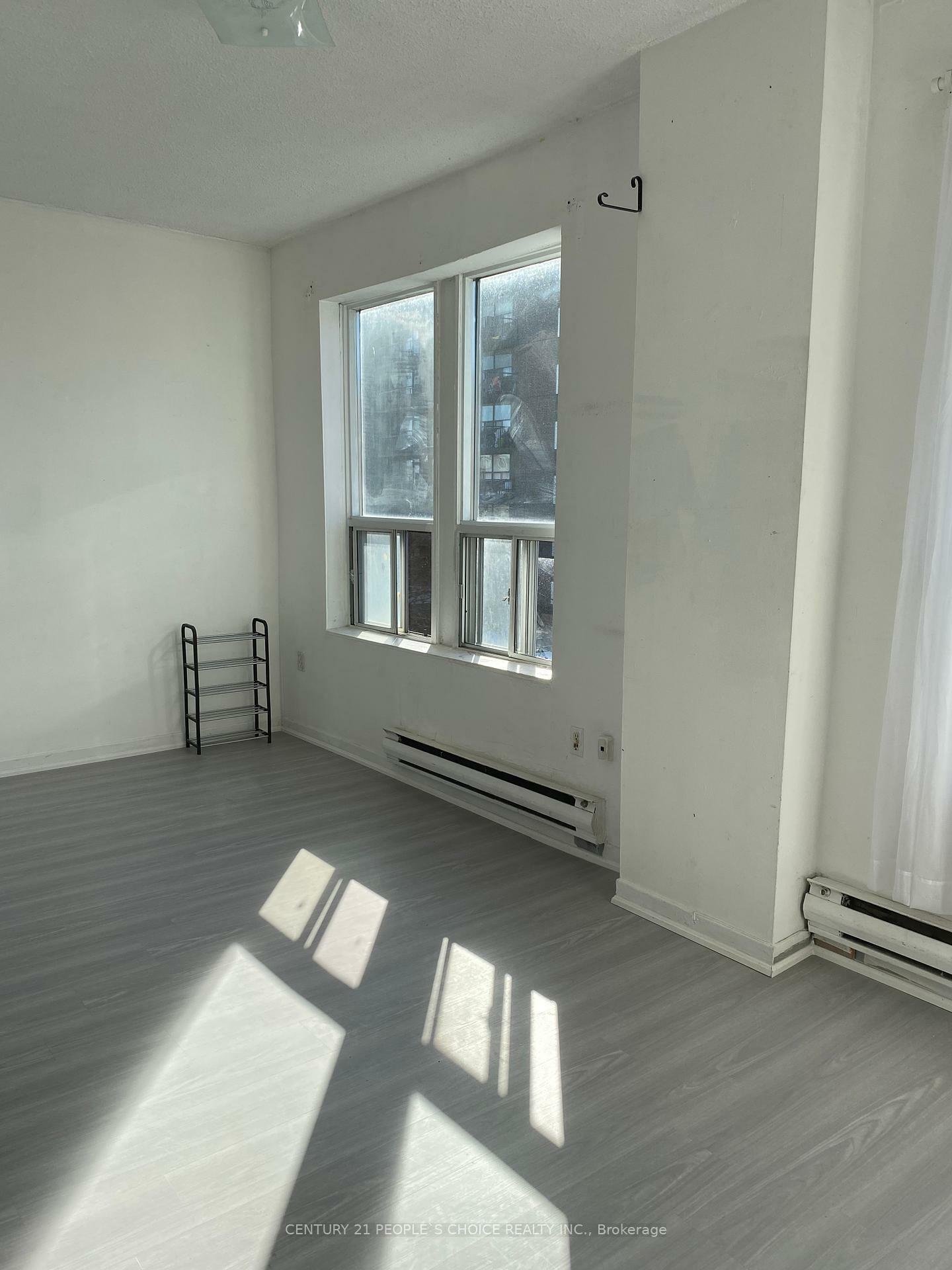 Property Photo: 223 Jameson Avenue 202 ON M6K 2Y7