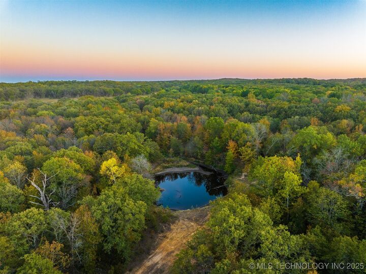 Property Photo:  348 E 3 Road  OK 74083 