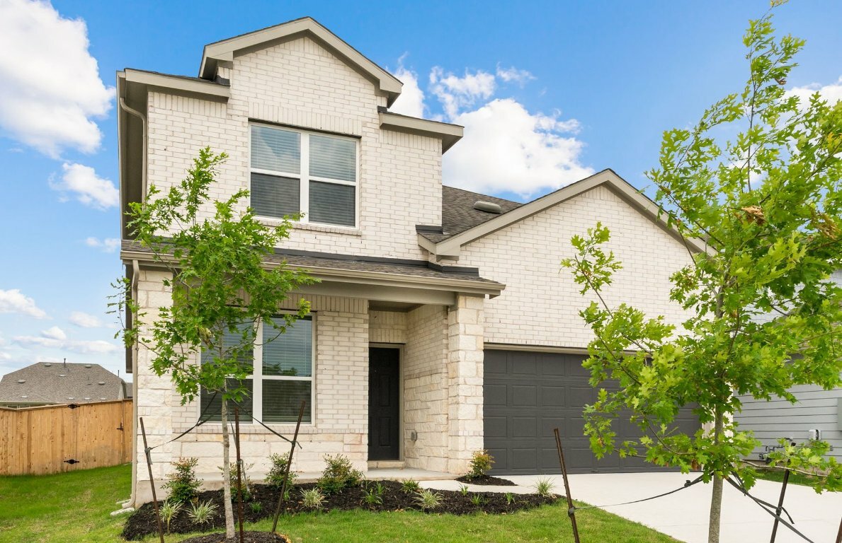 Property Photo: 117 Clegg Wyatt Way TX 78626