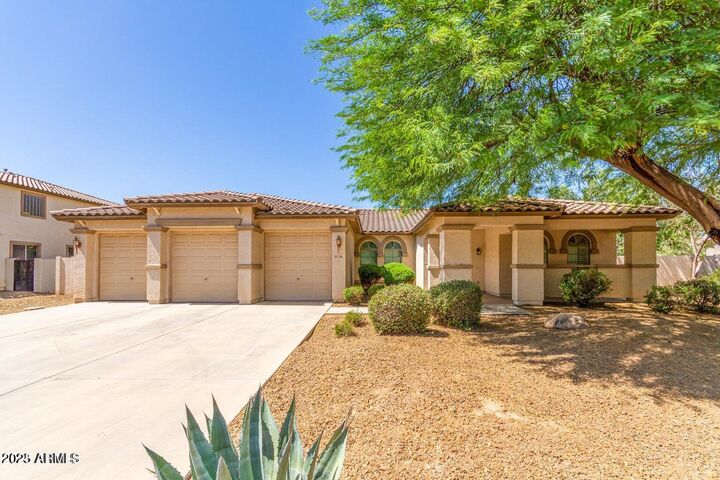 5216 W Siesta Way  Laveen AZ 85339 photo