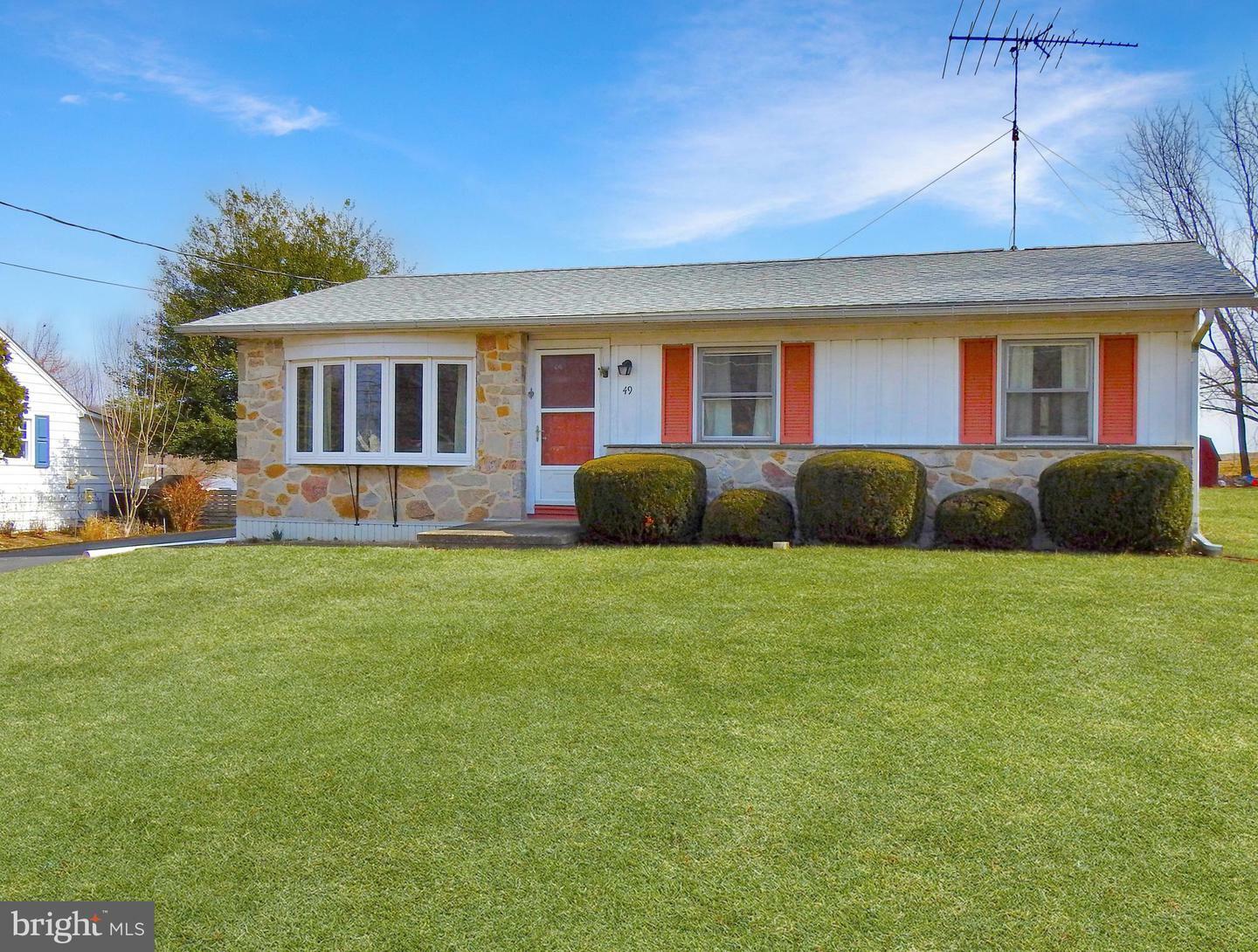 Property Photo: 49 S Kemp Road PA 19530