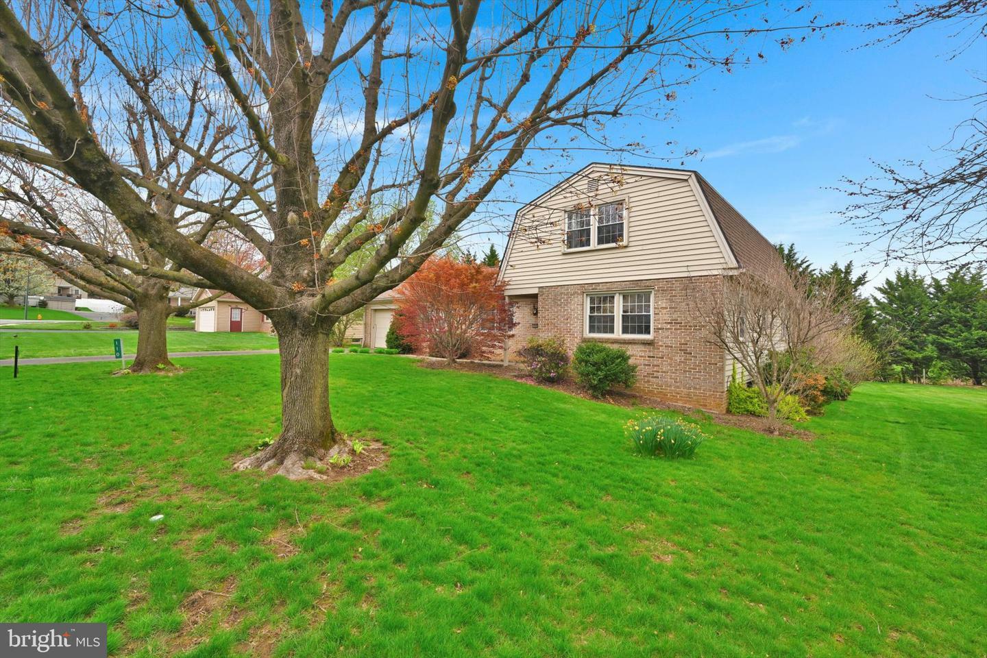 Property Photo: 110 Pleasant View Drive PA 17579