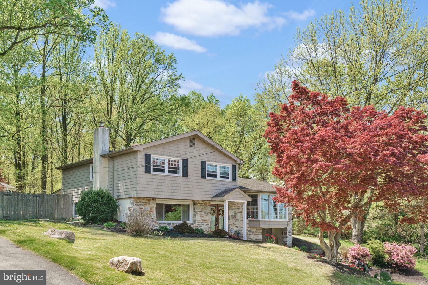 Property Photo: 507 Thrush Drive PA 19025