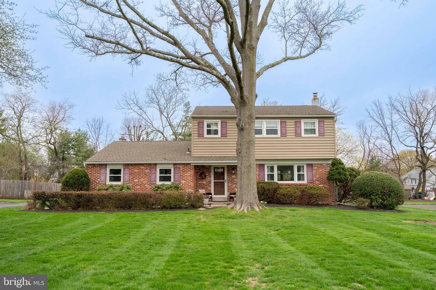 Property Photo: 48 Hickory Lane PA 18914