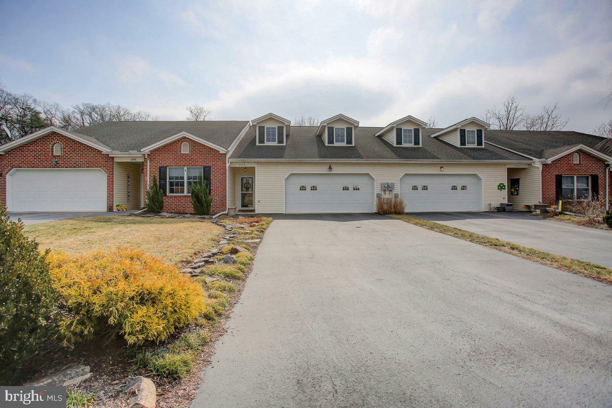 Property Photo: 2505 Sherry Drive PA 17202