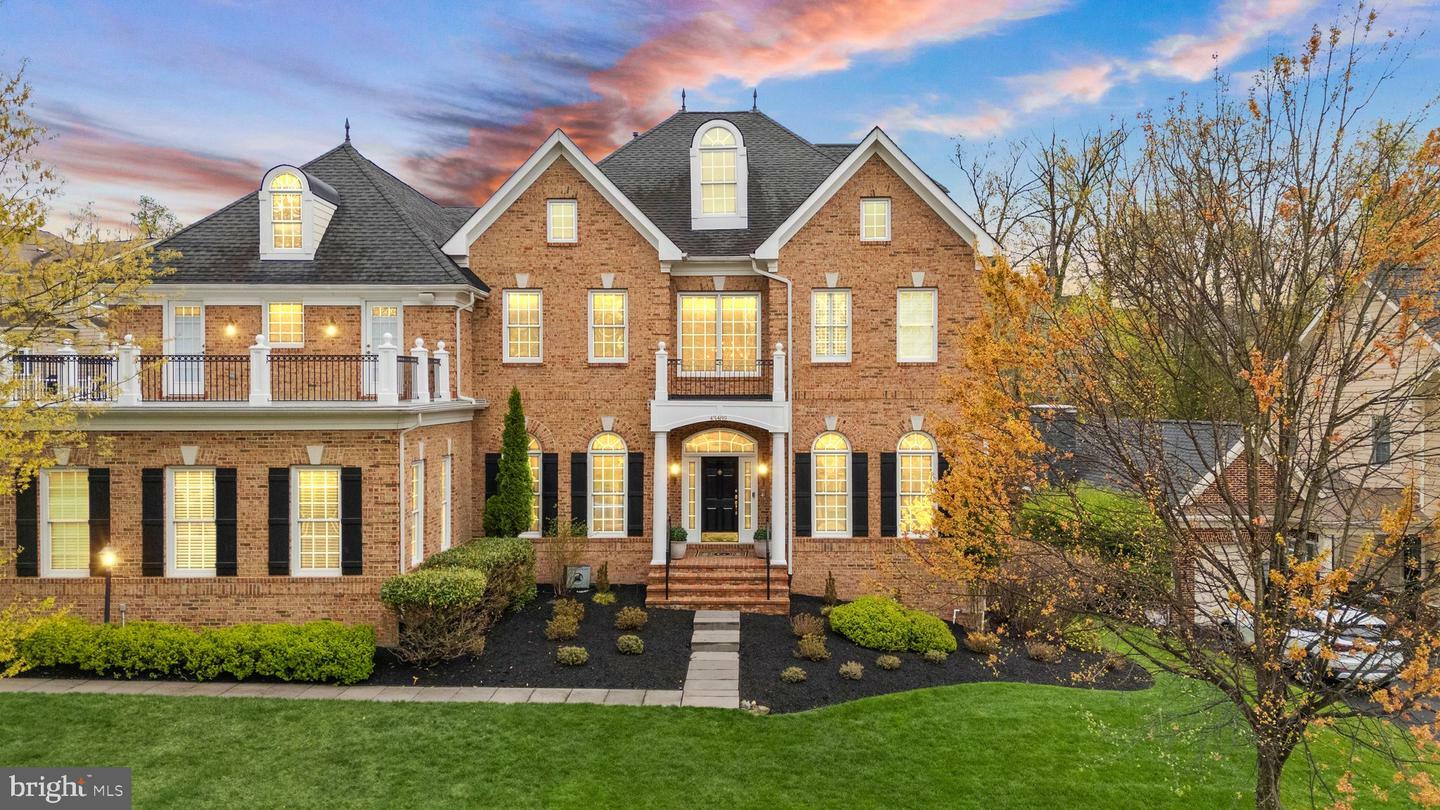 Property Photo: 43489 Calphams Mill Court VA 20176