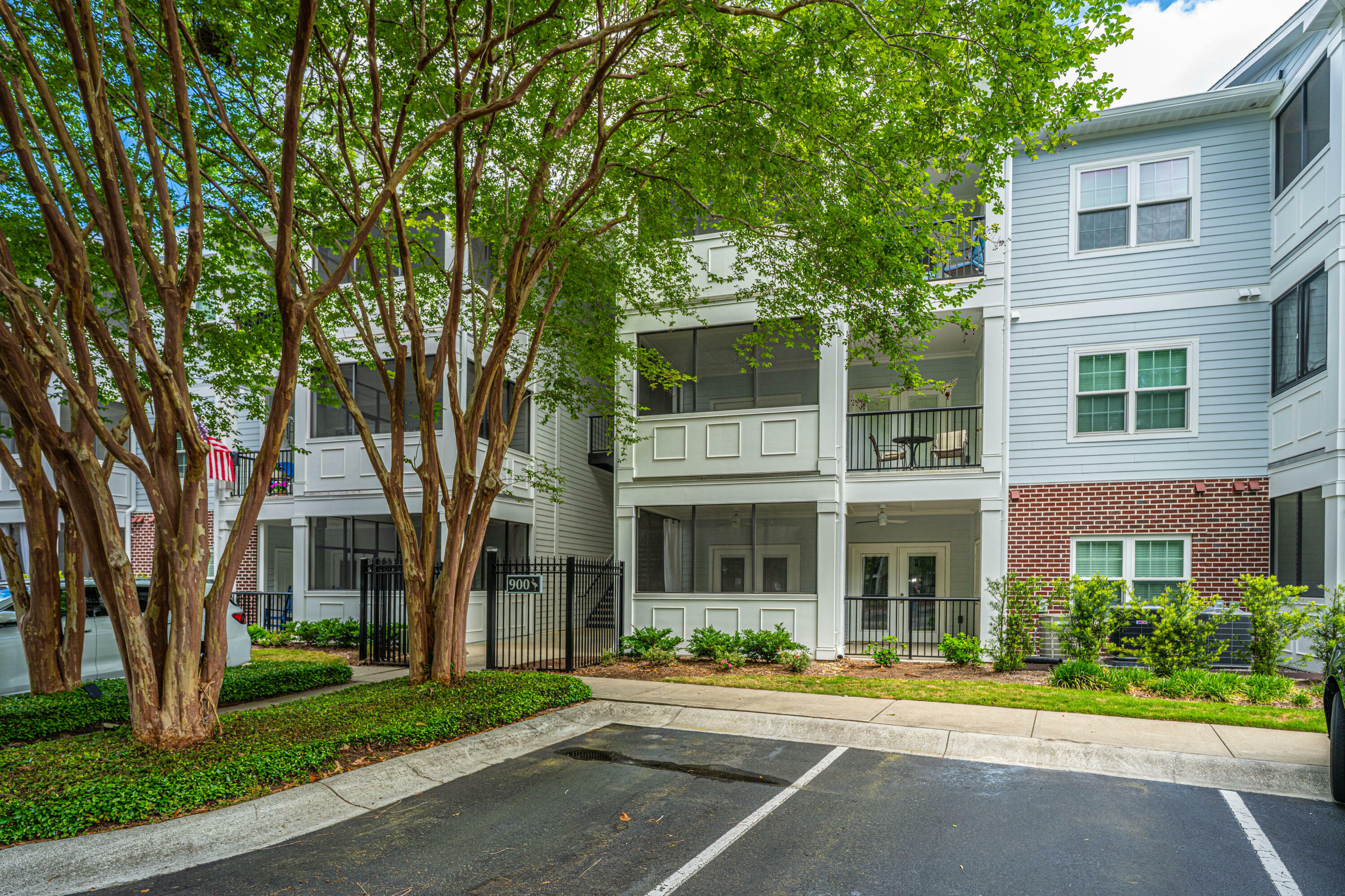 Property Photo: 1025 Riverland Woods Place # 901 SC 29412