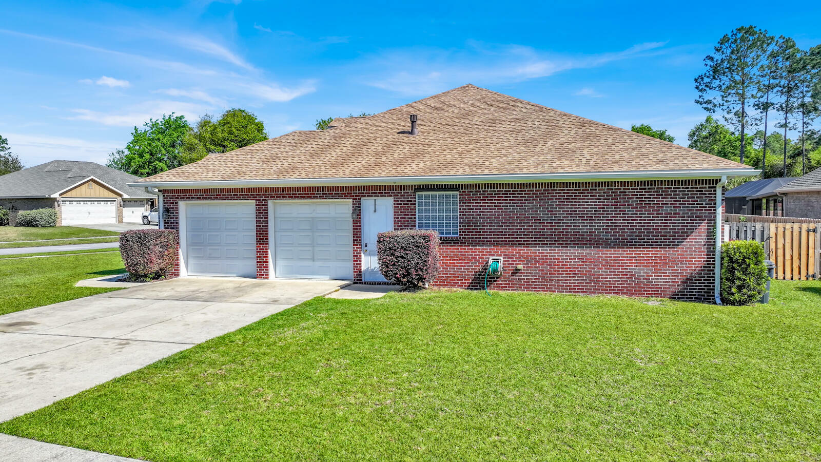 Property Photo: 738 Symphony Way FL 32439