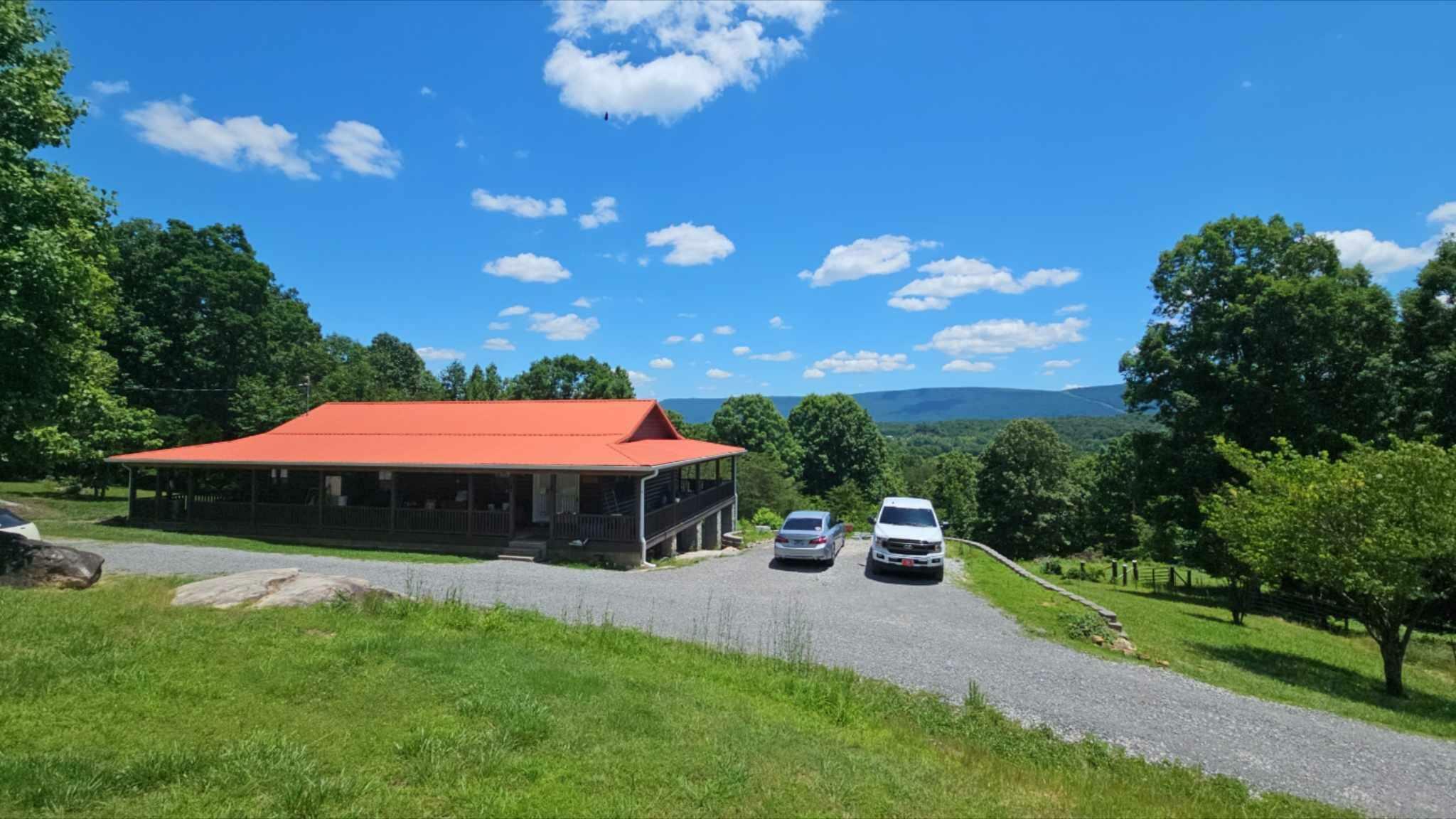 Property Photo: 335 Fox Wood Lane TN 37327