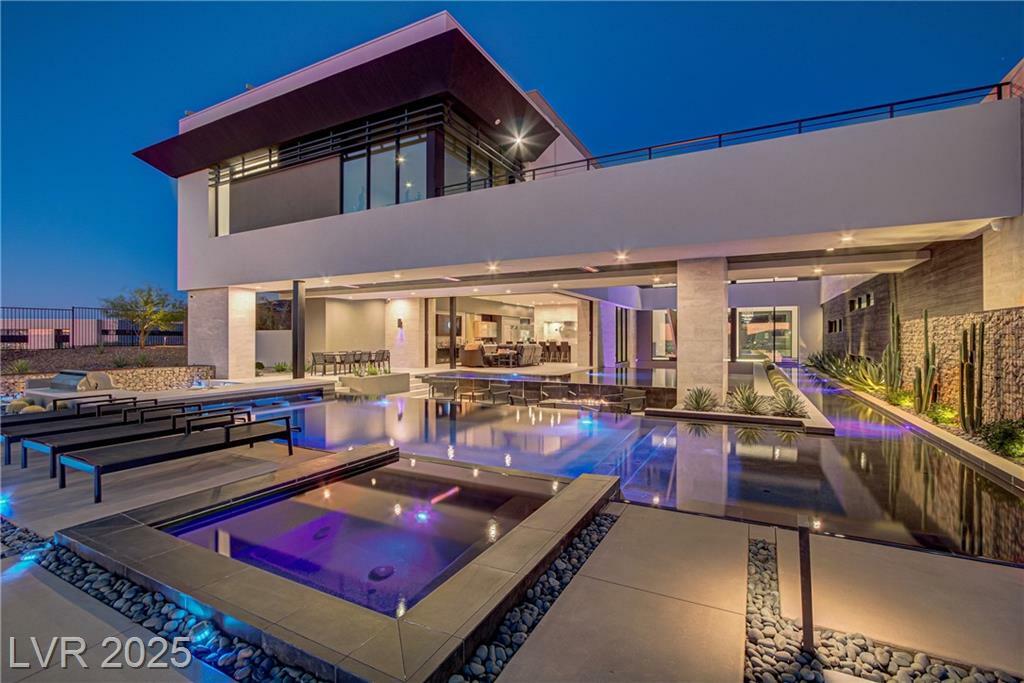 1550 Dragon Crest Avenue  Henderson NV 89012 photo