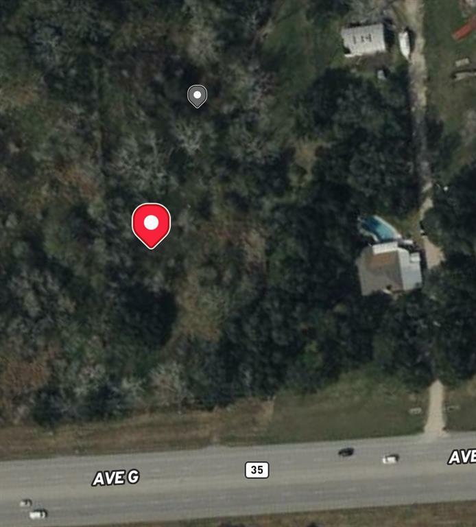 Property Photo: 0 Hwy 35 TX 77482
