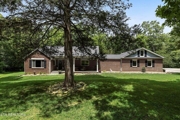 8405 Washington Pike  Corryton TN 37721 photo