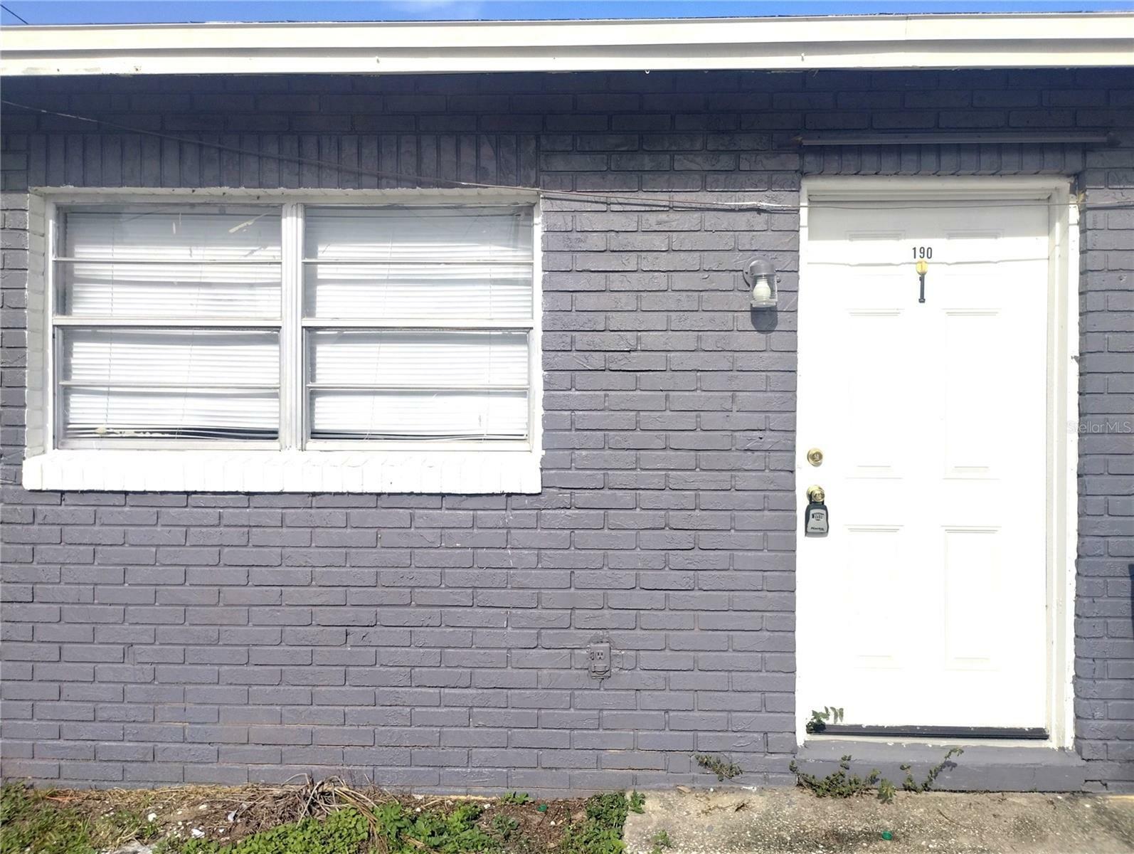 Property Photo: 190 S Nekoma Avenue 1 FL 33850