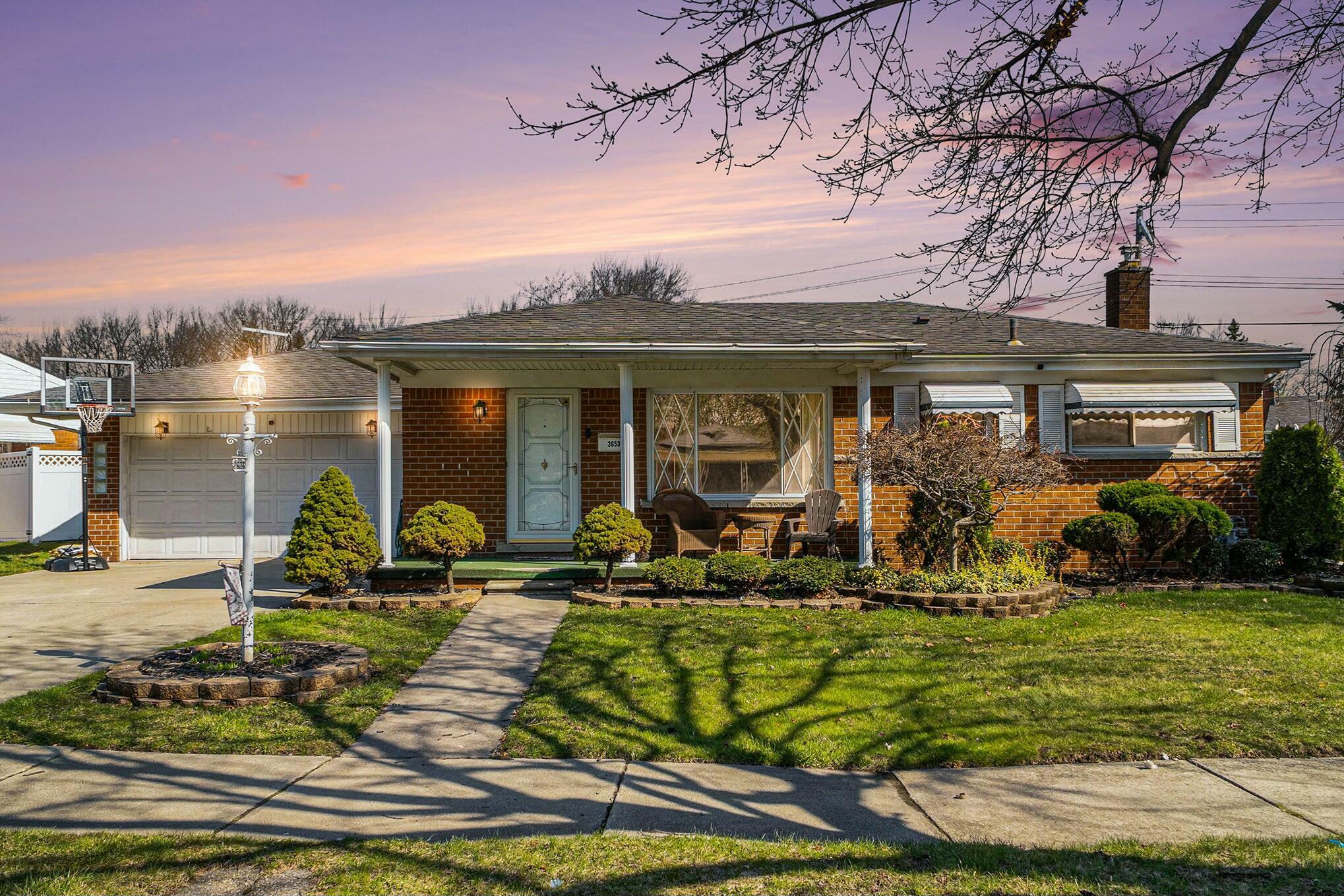 Property Photo: 3650 Carol Street MI 48122