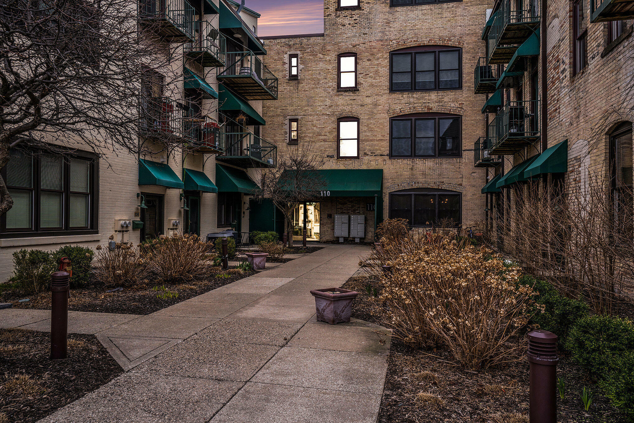 110 N Harbor Dr.  Grand Haven MI 49417 photo