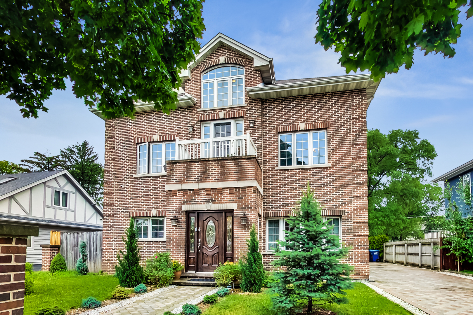 2609 Eisenhower Drive  Des Plaines IL 60018 photo