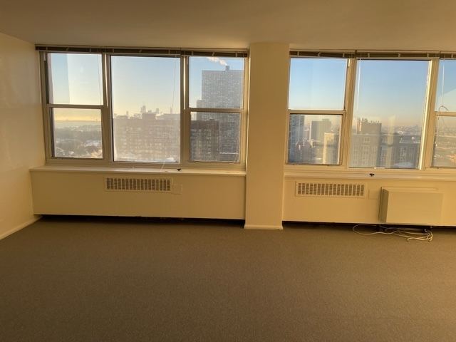 Property Photo: 4250 N Marine Drive 2612 IL 60613