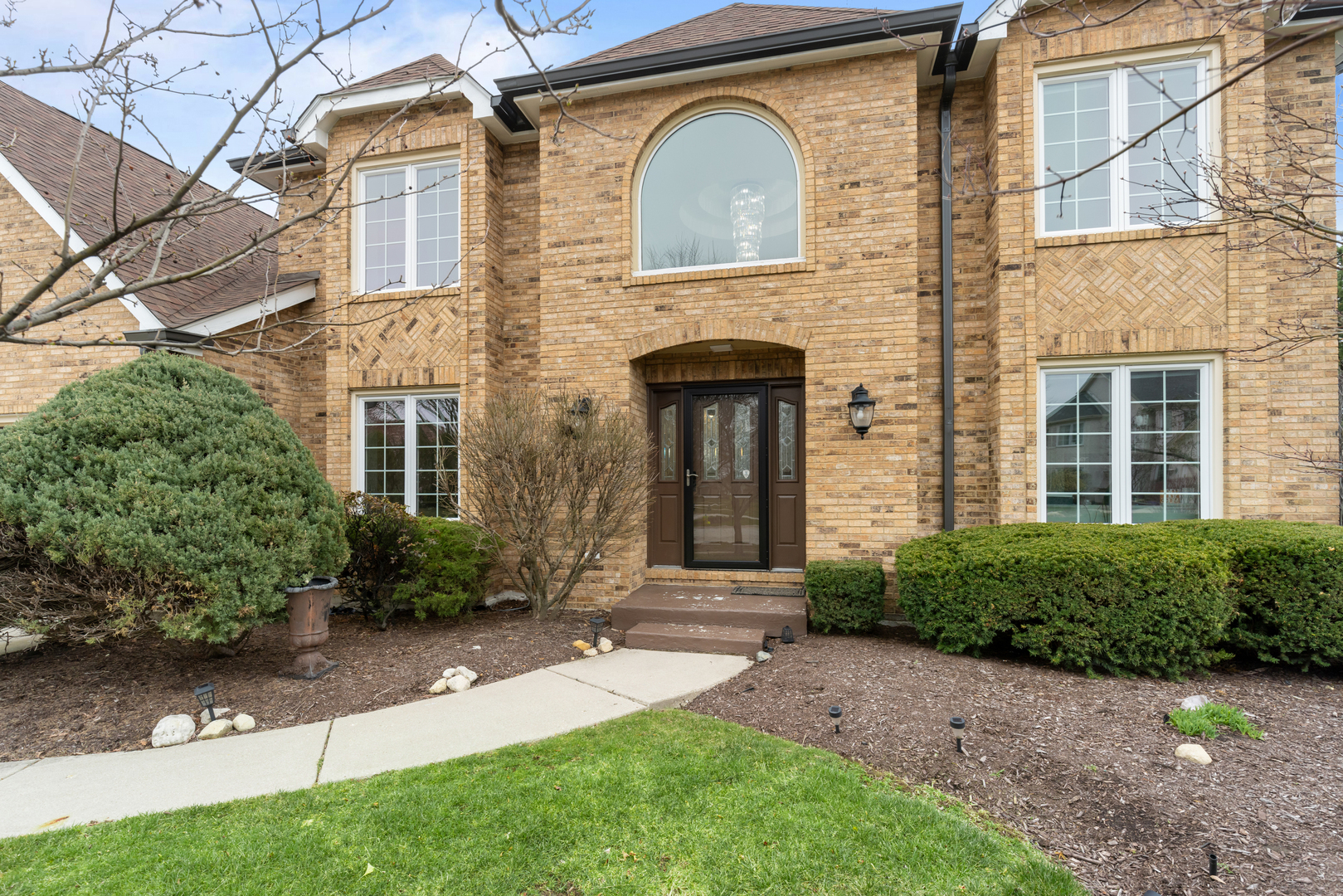 Property Photo: 4310 Lone Tree Court IL 60564