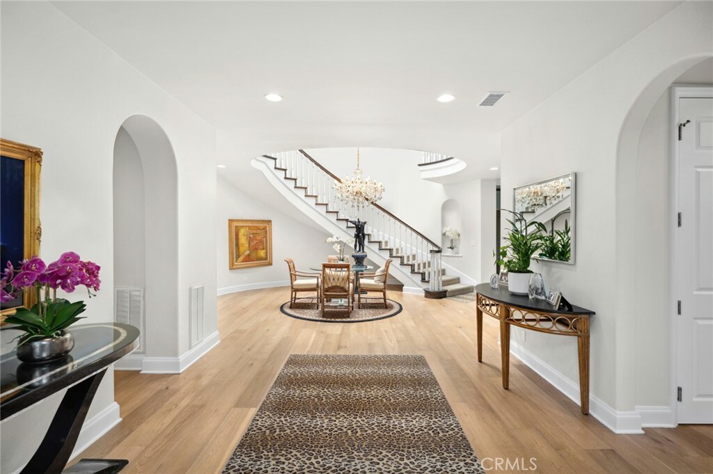 Property Photo: 26 Chatham Court 25 CA 92660
