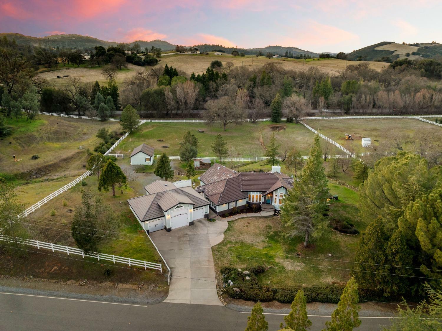 Property Photo: 3044 Roughrider Court CA 95667