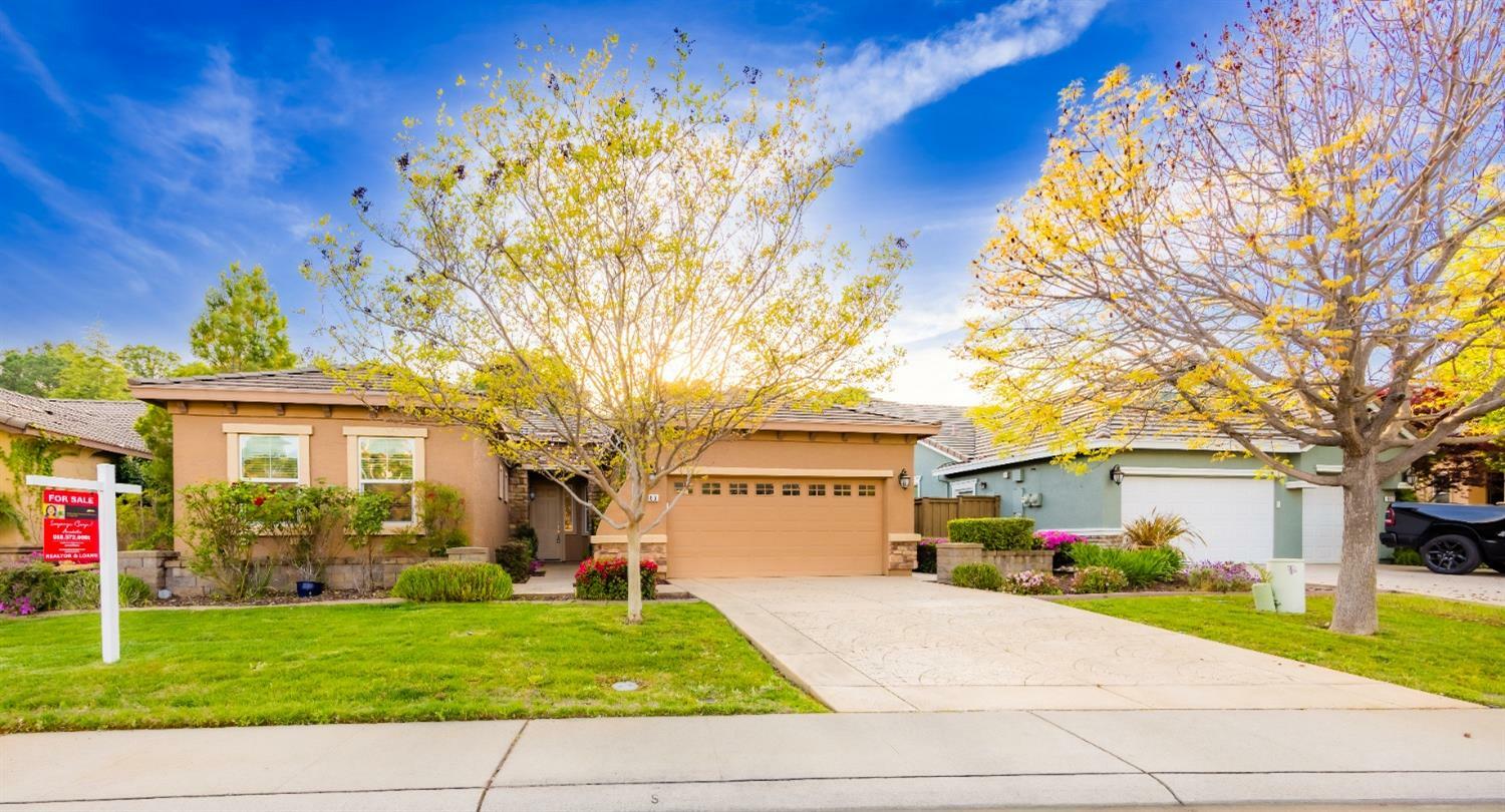 Property Photo: 665 Burlond Court CA 95630