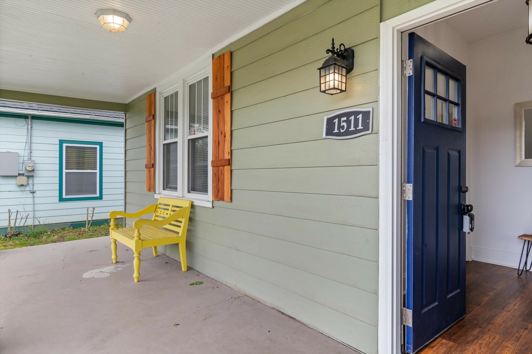 Property Photo: 1511 22nd Ave N TN 37208