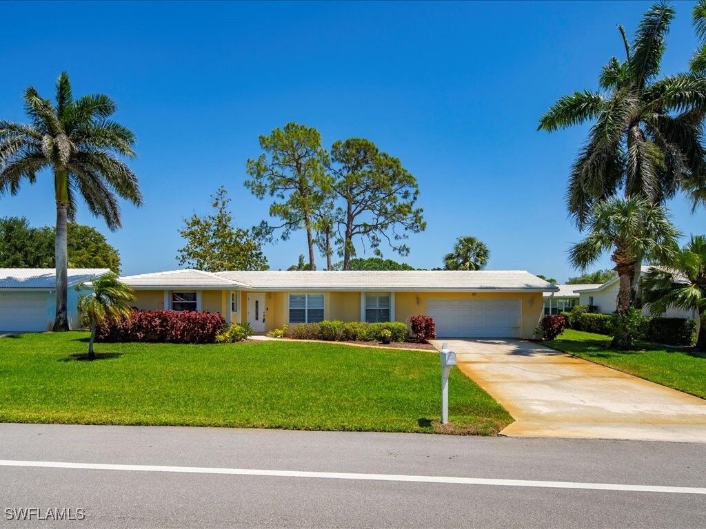 Property Photo: 30 Hawaii Boulevard 30 FL 34112