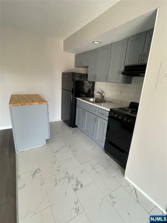Property Photo:  125 Lawrence Street 3B  NJ 07601 