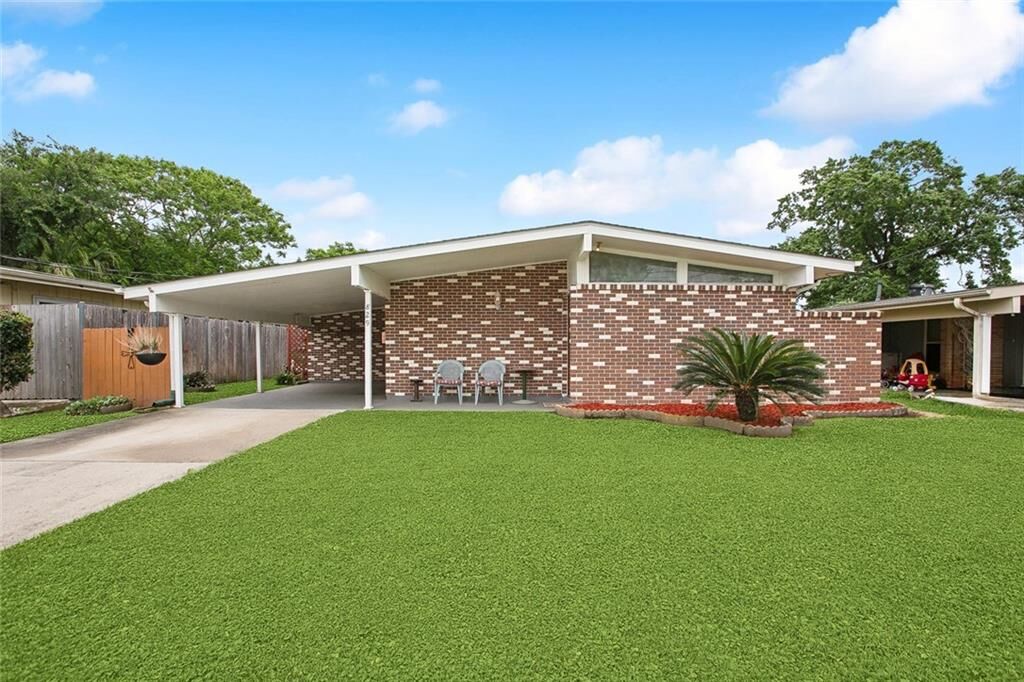 Property Photo: 829 North Bengal Road LA 70003