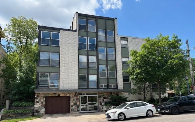 Property Photo:  821 Douglas Avenue 105  MN 55403 