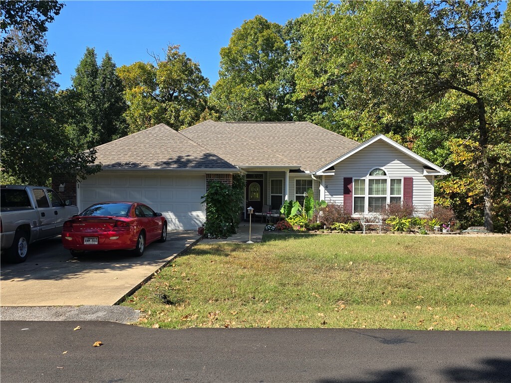 Property Photo: 6 Shefford Lane AR 72714