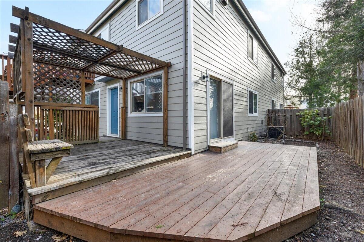 Property Photo:  295 Tolman Creek Road  OR 97520 