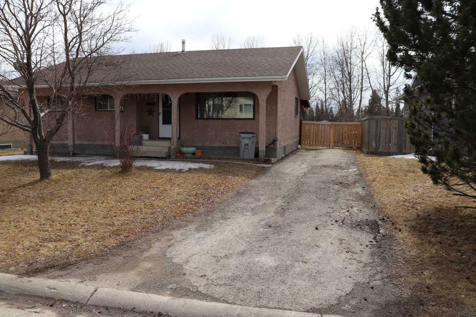 Property Photo: 5707 9 Avenue AB T7E 1J4