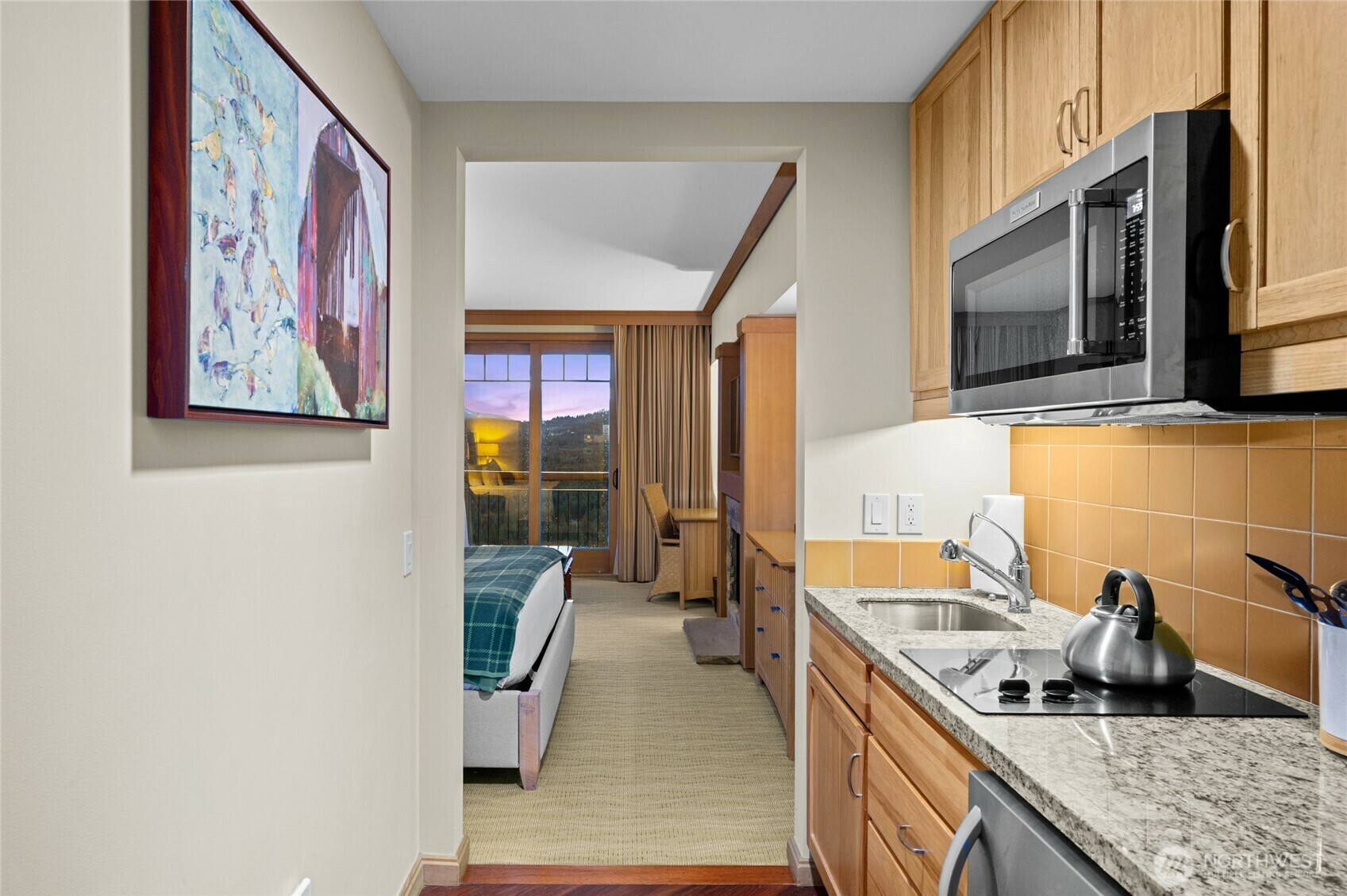 Property Photo: 3600 Suncadia Trail 4027 WA 98922