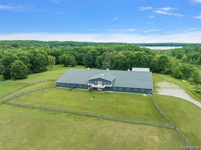 Property Photo: 12700 Shaffer Road MI 48350