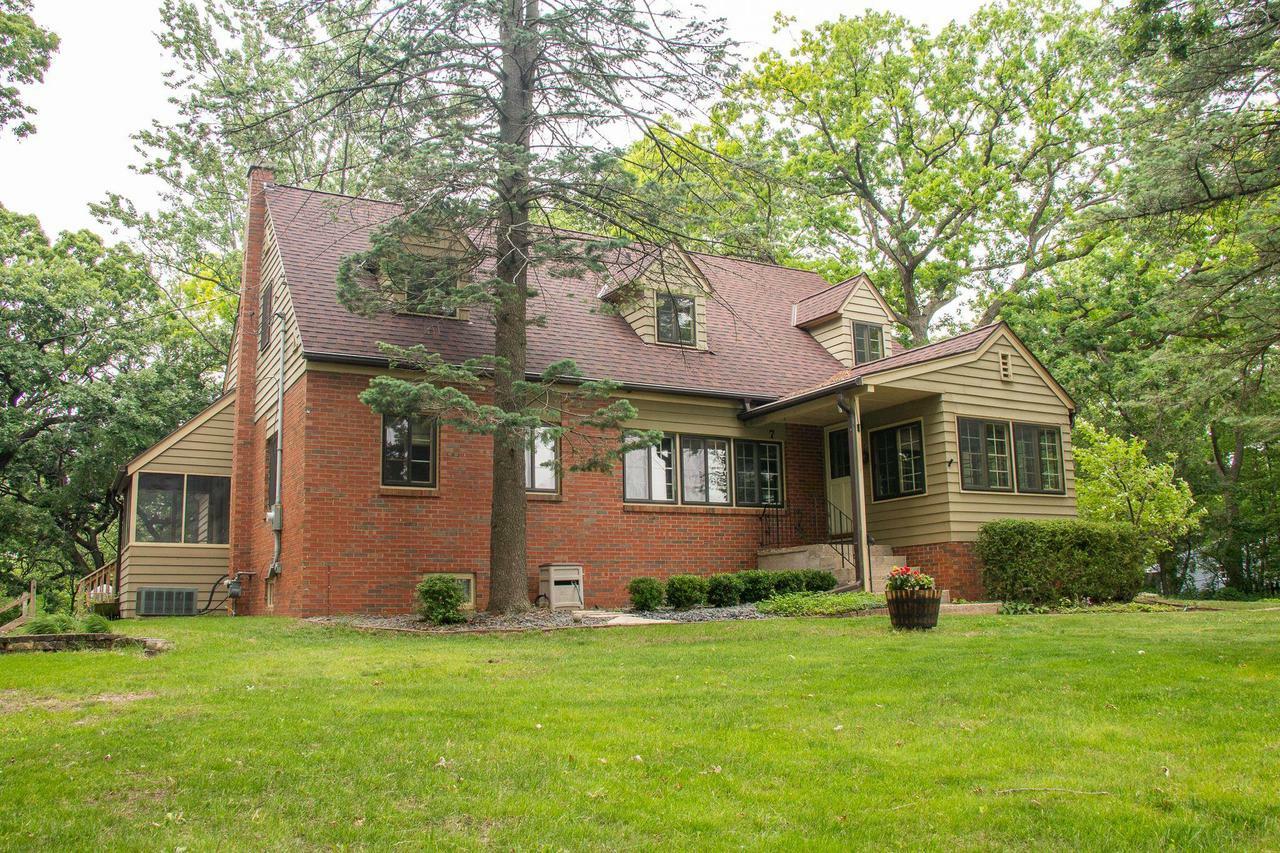 7 East Valley Road  Beloit WI 53511 photo