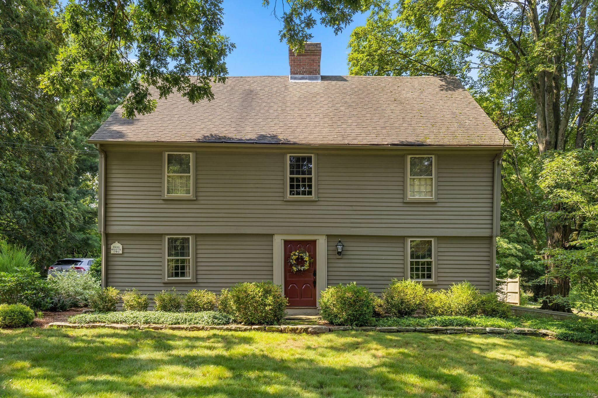 Property Photo: 2416 New London Turnpike CT 06073