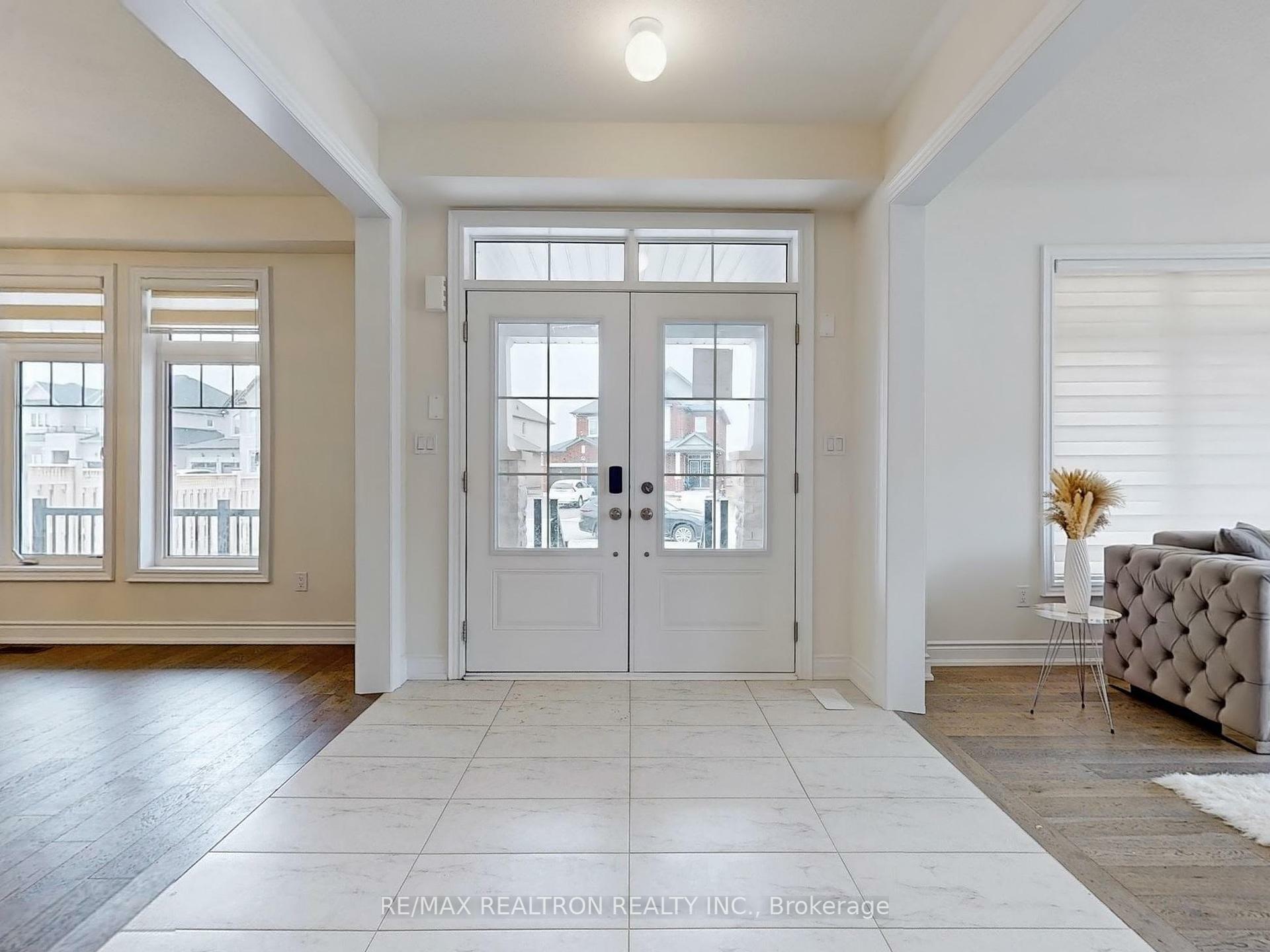 Property Photo: 1644 Corsal Court 1143 ON L9S 0J9