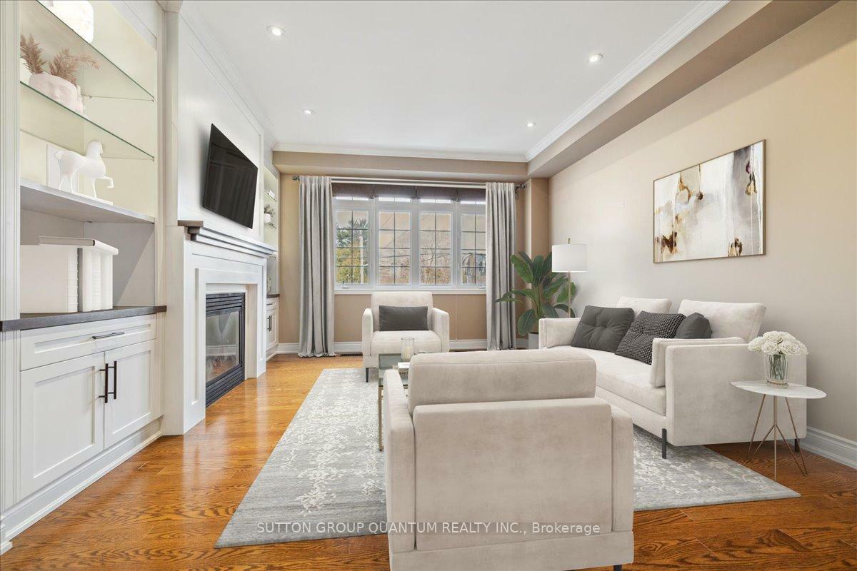 Property Photo: 32 Harborn Road ON L5B 1A4