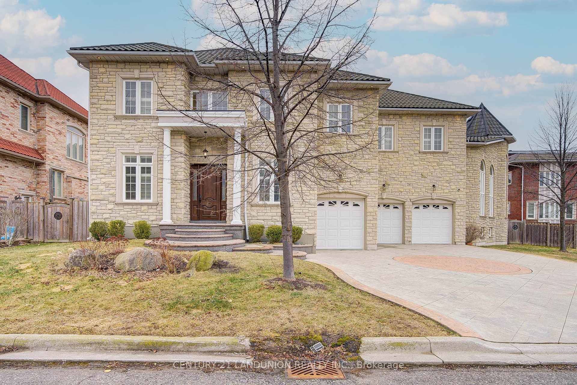 Property Photo: 26 Alai Circle ON L3R 1E2