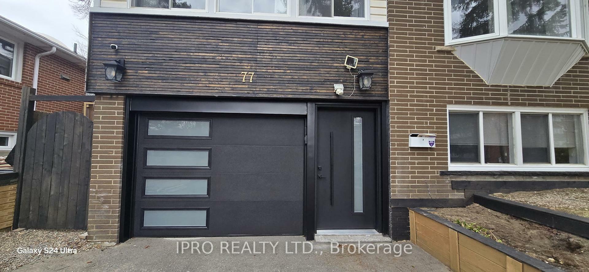 Property Photo: 77 Trayborn Drive ON L4C 4K6