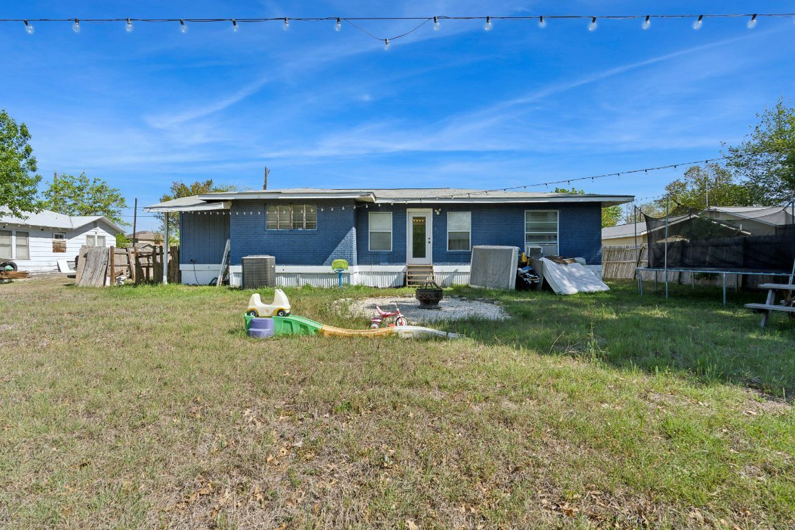 237 Caddell Lane  New Braunfels TX 78130 photo