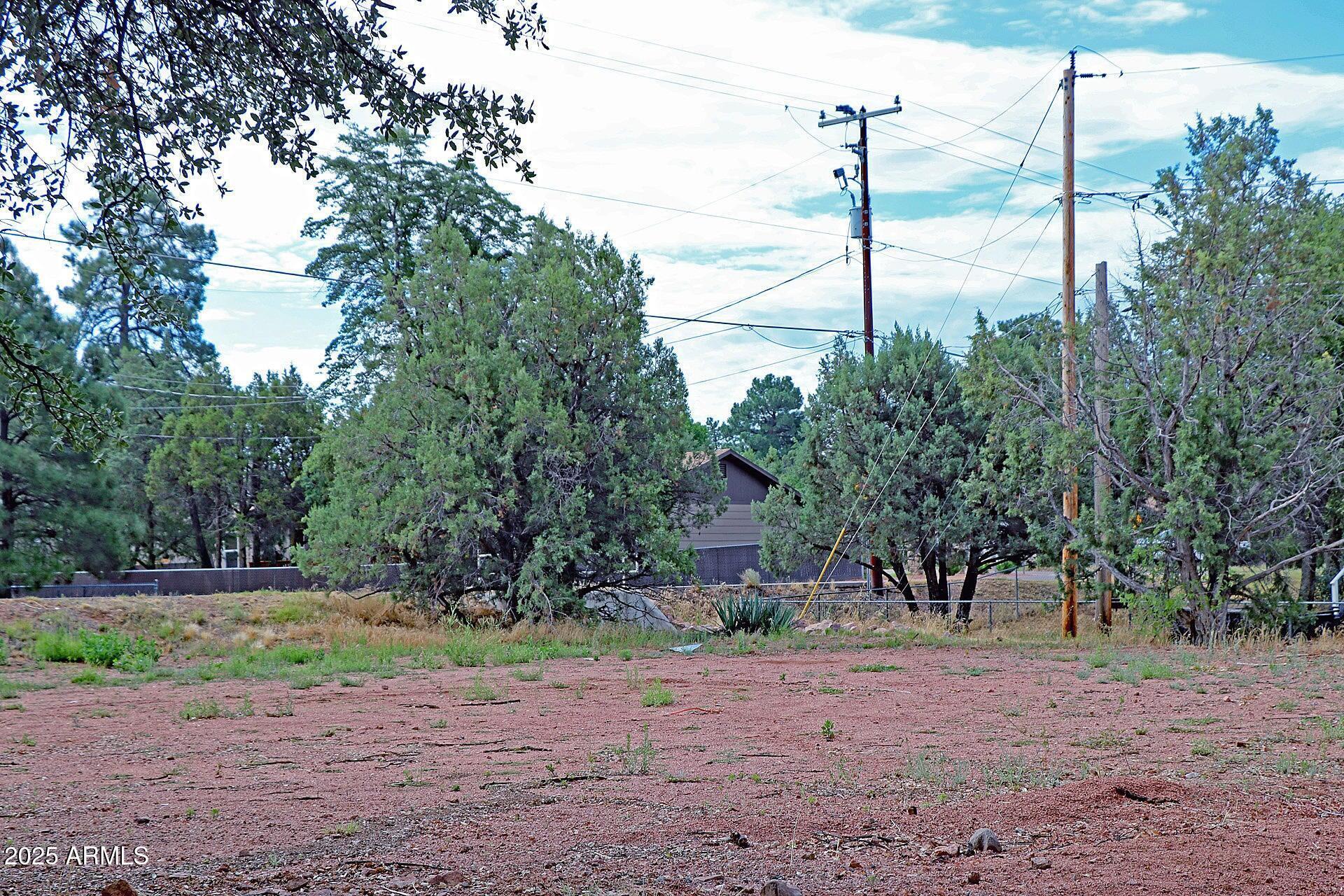 Property Photo: 705 E McKamey Street 129 AZ 85541